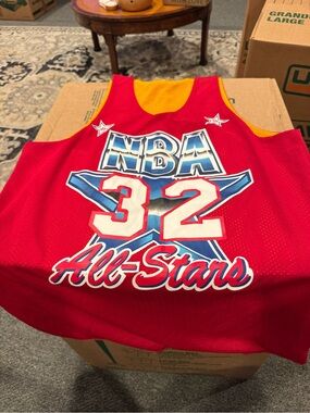 Mitchell & Ness Hardwood Classic Magic Johnson Swingman Jersey